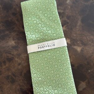 New! Perry Ellis Green Textured Necktie